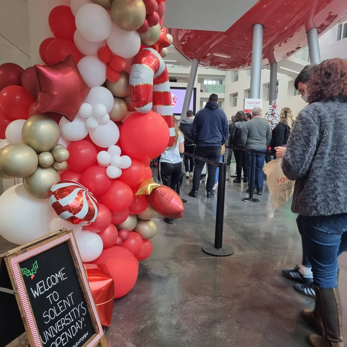 SolentUni's tweet photo. Another busy open day here - this time Christmas themed 🎄
Missed this one? Not to worry, we have many more coming up. Head to https://t.co/7mLZOnol8W to find out more.
#SolentOpen #WeAreSolent #University #OpenDay #Christmas https://t.co/FNdFaLQrGQ