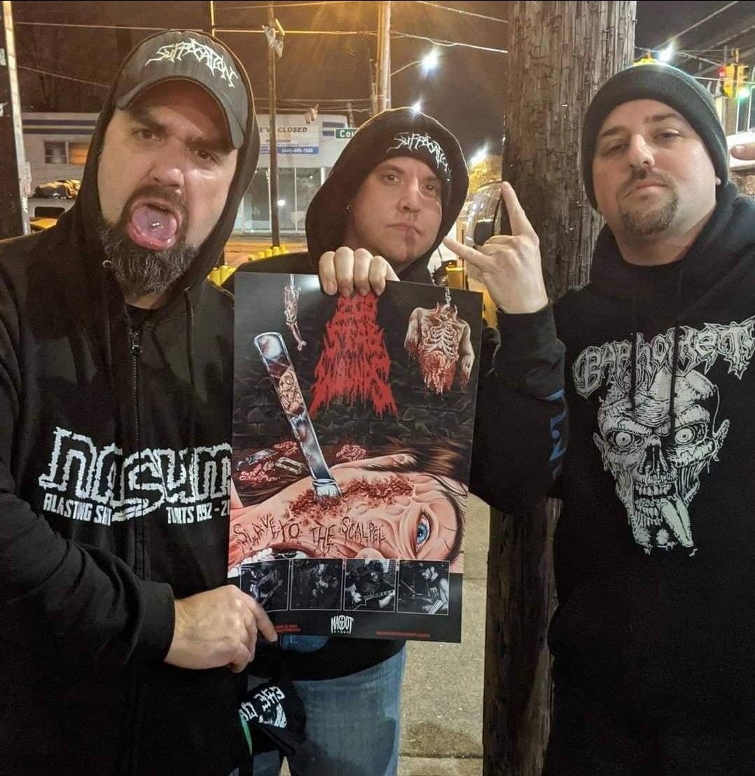 thrallsofmetal's tweet photo. Got to meet Paul from Kurnugia and Embalmer last night at the @200stabwounds show last night! He was out showing love for the Cleveland Scene!
#clevelanddeathmetal #kernugia #embalmer #200stabwounds #dissected #undeath #mutilationbarbecue #deathmetal #metal #thrallsofmetal https://t.co/r8fQLB8kb0