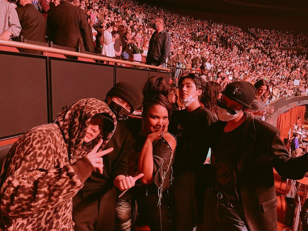 HelmiYoongia's tweet photo. 💜 https://t.co/juld92AzmC