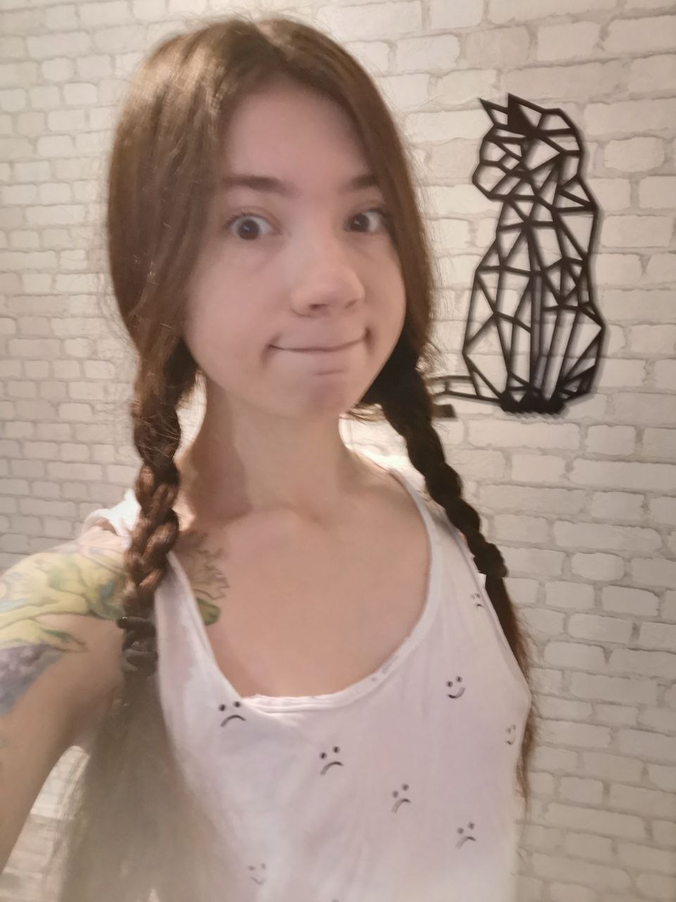 Hi. I was gone for a long time. I hope you haven't forgotten me. I was missing you a lot. I'm putting on a show right now. Come on over. I'm really looking forward to you, my dear. https://t.co/i0XOfmj9AC https://t.co/OtUEi1DvKL
