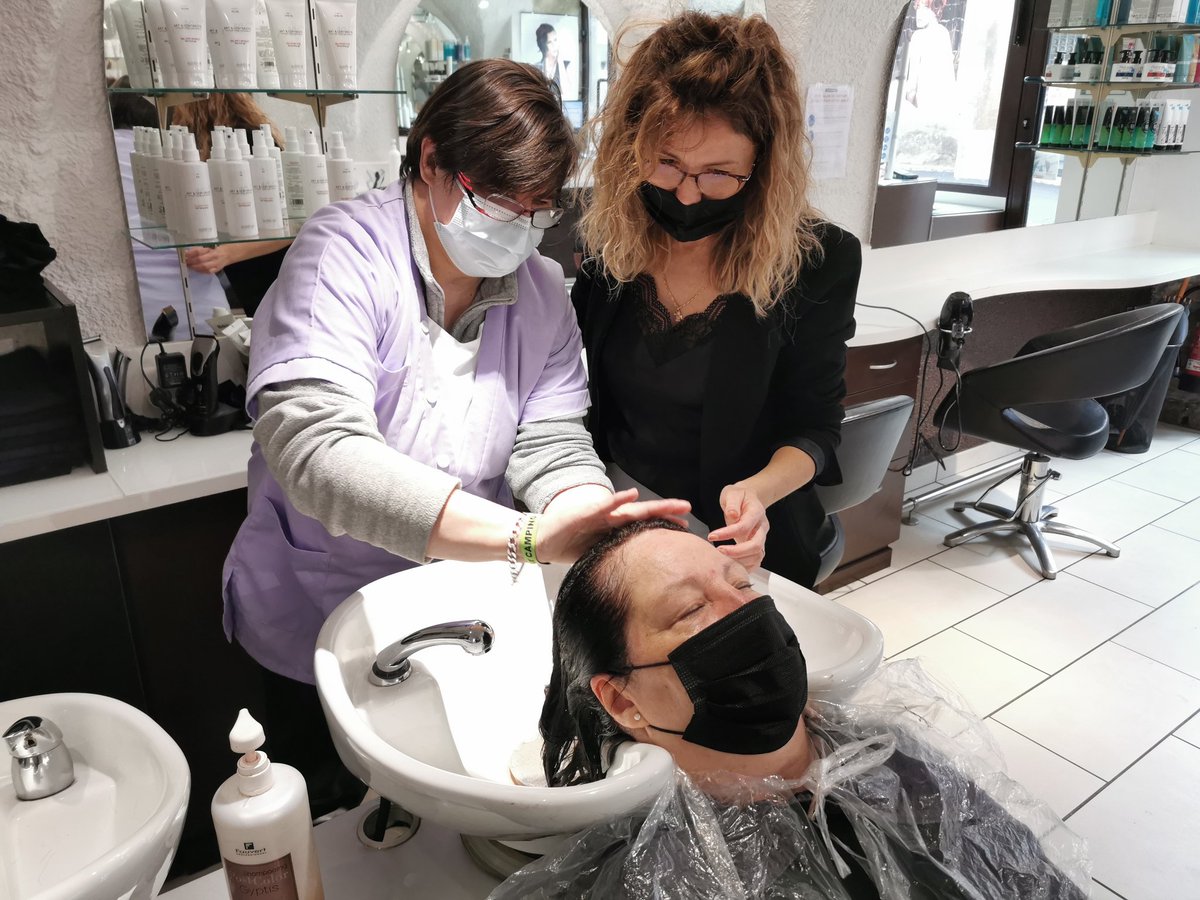 VCOUDUN's tweet photo. Belle journée de #DuoDay2021 avec le @VilleIssoire l'# EHPAD et Coiffure Création de #champeix, le #SICTOM des Couzes et le centre équestre de la Ronziere à #chadeleuf https://t.co/sI0E41M7Du