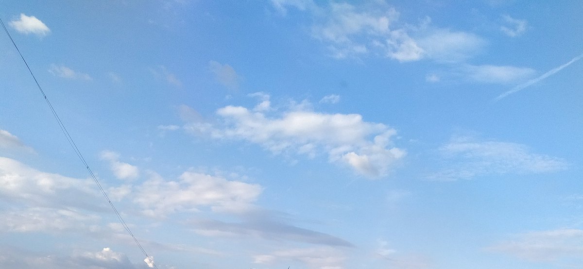 shine279's tweet photo. After a long time 💙☁️
#SkyForNamjoon #CloudsForJK
#shine_captures
@BTS_twt https://t.co/va7tZphZjh
