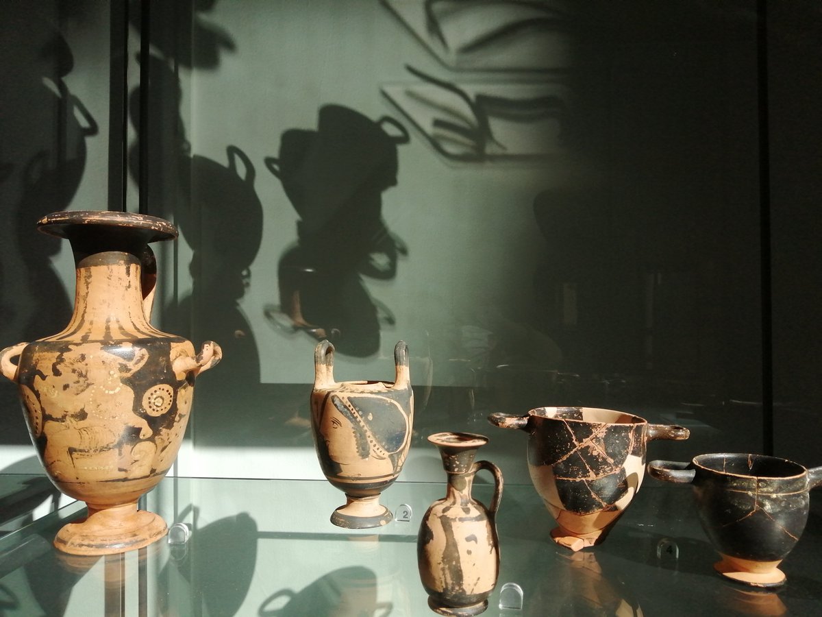 "Benedetti siano gli istanti, i millimetri, e le ombre delle piccole cose."🧐
Fernando Pessoa ✍️
#Immagini a #CasaLettori  💕
<a href="/CasaLettori/">Casa Lettori</a> <a href="/CasaScrittori/">Casa degli Scrittori</a> <a href="/Antonio79B/">Punto Lettura</a> <a href="/MondoDiVersi/">MondoDiVersi</a> <a href="/Poesiaitalia/">Poesia</a> <a href="/SalaLettura/">©️ Il Caffè Letterario</a> @LetterePoesia <a href="/PalazzoRealeNap/">PalazzoRealeNapoli</a> <a href="/ElenaEmme1/">Unasutuitter</a> <a href="/MelpomeniSamara/">melpomeni samara</a> <a href="/paoloigna1/">paolo ignazio marong</a>