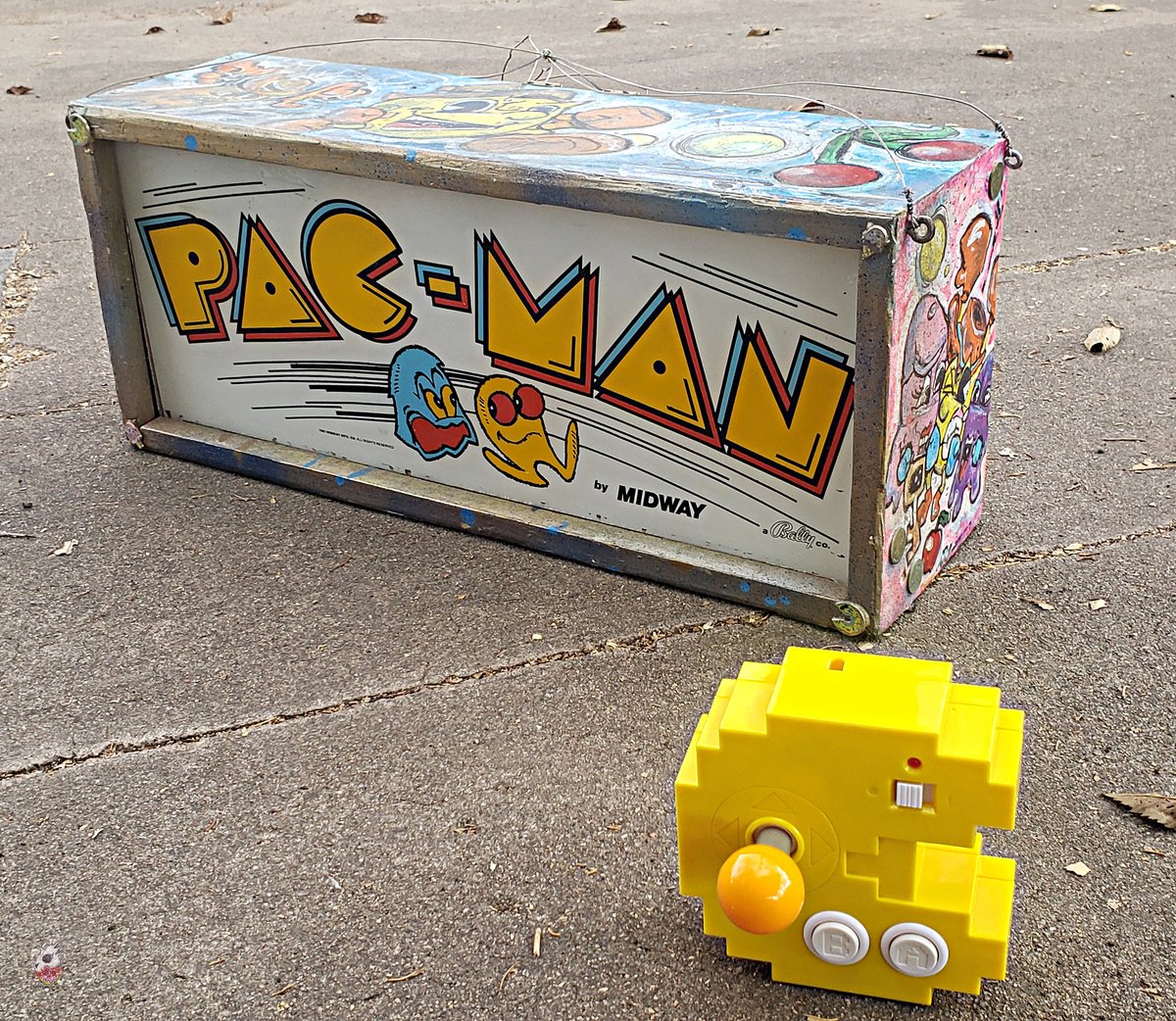 tOkka's tweet image. FINALLY added the "#PacLand #LightBox" to the portfolio on t2z Flickr • flickr.com/photos/tags/pa… .. .. #PacMan  
#パックマン #PacMan #パックランド