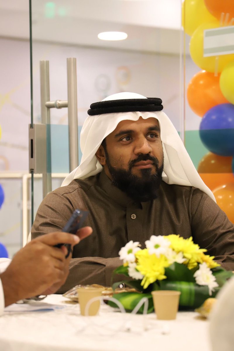 نشكر اعضاء فريق صناع السعادة على جهودهم نشكر الاستاذ حسين البلوشي عضو فعال في فريق صناع السعادة على جهوده .