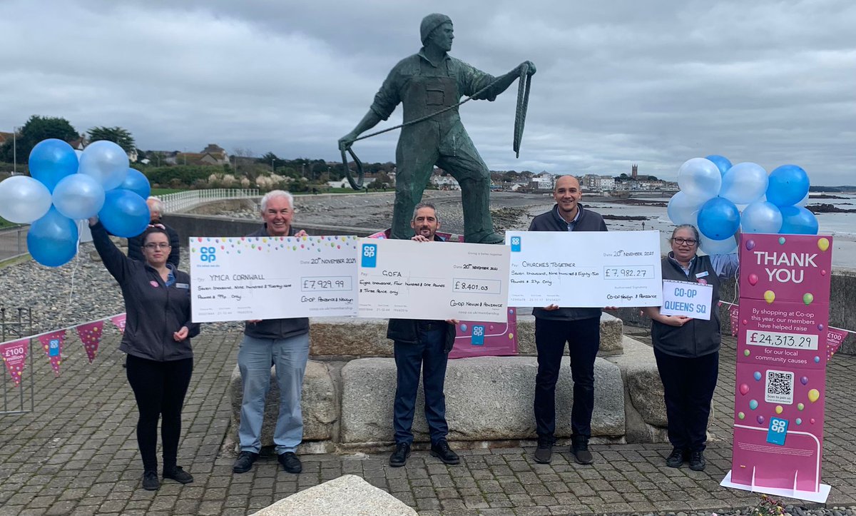 ElizabethMunde1's tweet photo. #coopuk
Celebrating co-op community fund payouts for Newlyn and Penzance.
#amazingmembers
#amazingteams
#amazingcommunity https://t.co/gjTfg2z0iV