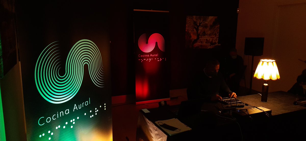 cocinaural's tweet photo. Algunas imágenes del primer concierto de #Cocinaural, donde pudimos escuchar en directo las piezas sonoras de: Manolo Vigo, Juan Moreno, Alberto Algar, Verónica Priego, Javier Fernández, José Manuel Alcaide, Vicente Marín, Marina Luque, Loli Navarro, Saray del Rocío y Teresa Cobo https://t.co/AemEBwsaWZ