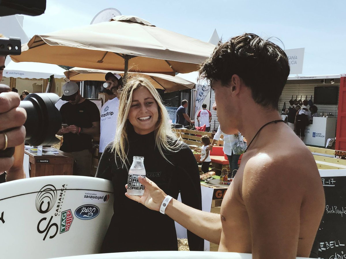 We sell that kick that you get when you dive into the ice-cold water of the Atlantic Ocean and come out as good as new. That dive that takes away the dullness, the hangover, the exhaustion. A shot of adrenaline. An overdose of sea in its purest state. That is REFIX.