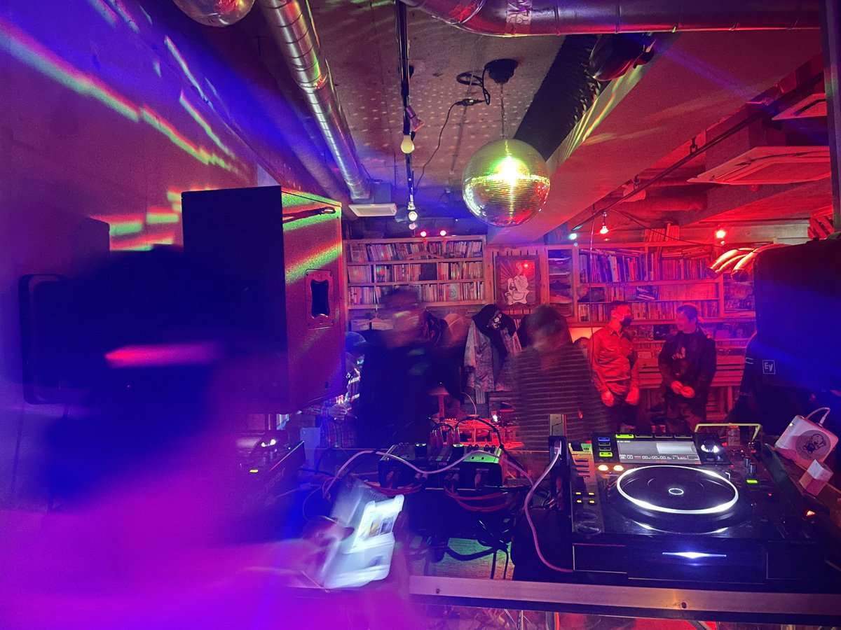 dddd_japan's tweet photo. DDDD !!! 
#shivuya #tokyo #japan @club #clubing #techno #house #hiphop #dj #vj #nightclub @takarasusi @zubar_shibuya @asterix_jp @vj_step https://t.co/VxlE5uC3F5