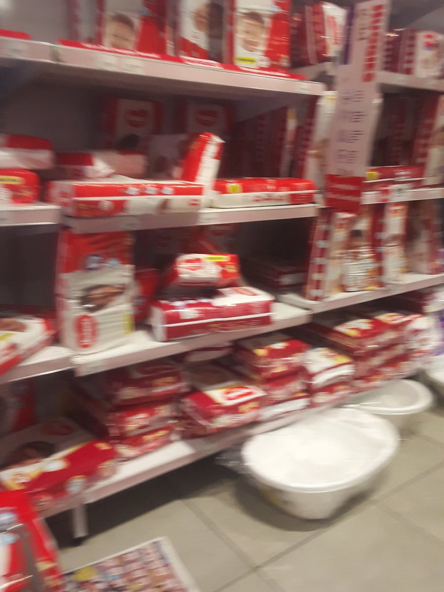 tmangoegape's tweet photo. It's a scam boulders no sale https://t.co/U5VFgFkVx3