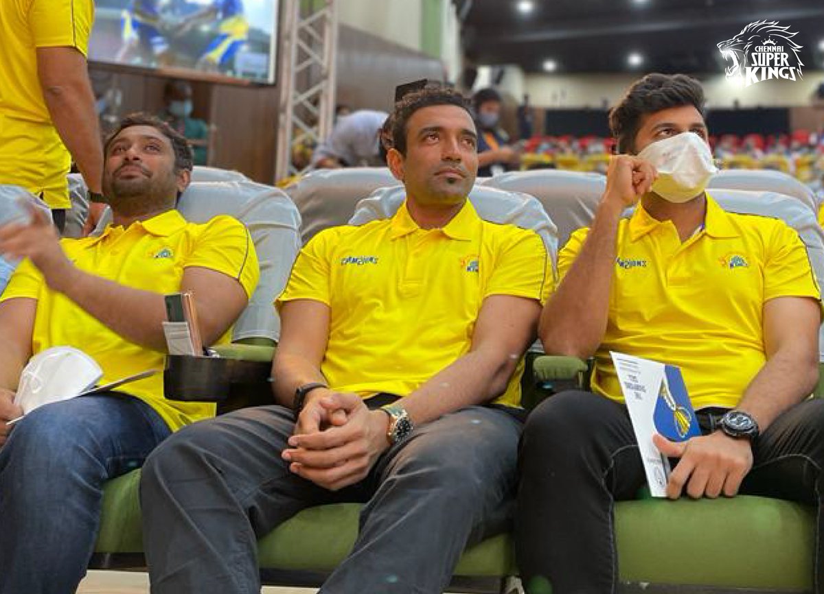 ChennaiIPL's tweet photo. Kings' in Attendance 😎

Super Fans this way🥳 ➡️ https://t.co/mZyvJOGqp7
#WhistlePodu #Yellove 🦁💛 https://t.co/KBO8ORLLS3