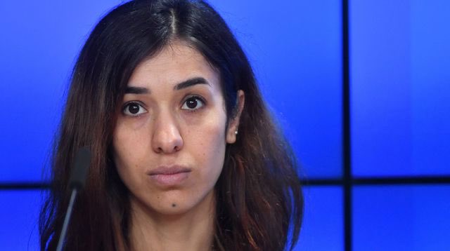 Frontieresmedia's tweet photo. 🔴 Canada : Nadia Murad, Irakienne victime de sévices sexuels et d'esclavagisme par les terroristes de Daech est bannie par un club de lecture à Toronto, car son livre risquerait de "nourrir l’islamophobie". https://t.co/U171MT20Us
