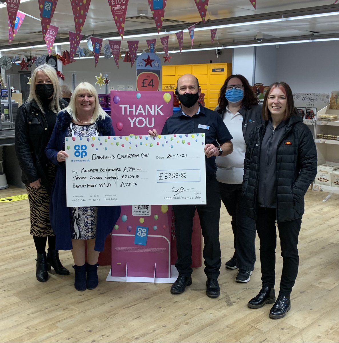 brizmitch's tweet photo. Celebration Day at Barnhill Coop with our Local Causes Broughty Ferry YMCA, Tayside Cancer Support and Monifieth Befrienders…. Amazing Amount Raised £5,855.86 👍 by our Customers 🎉🎉🎉
#MakeMomentsMatter
#ItsWhatWeDo 
#North
@maria_dryburgh https://t.co/EChd4xJAz2