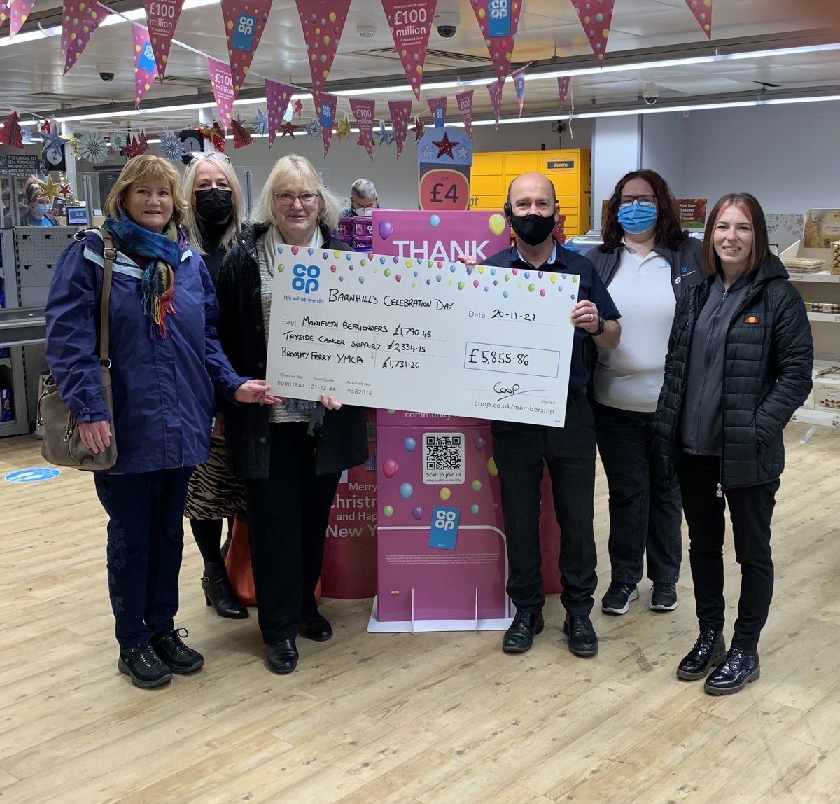 brizmitch's tweet photo. Celebration Day at Barnhill Coop with our Local Causes Broughty Ferry YMCA, Tayside Cancer Support and Monifieth Befrienders…. Amazing Amount Raised £5,855.86 👍 by our Customers 🎉🎉🎉
#MakeMomentsMatter
#ItsWhatWeDo 
#North
@maria_dryburgh https://t.co/EChd4xJAz2
