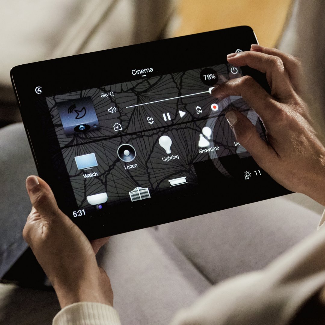 ooh_av's tweet photo. What's so 'smart' about a Smart Home? 🤔

By bringing together your home entertainment and security into a centralised, easy to access space using @control4 technology, you can automate your surroundings and have total convenience at your fingertips. 

What are you waiting for? https://t.co/26LqeimjuR