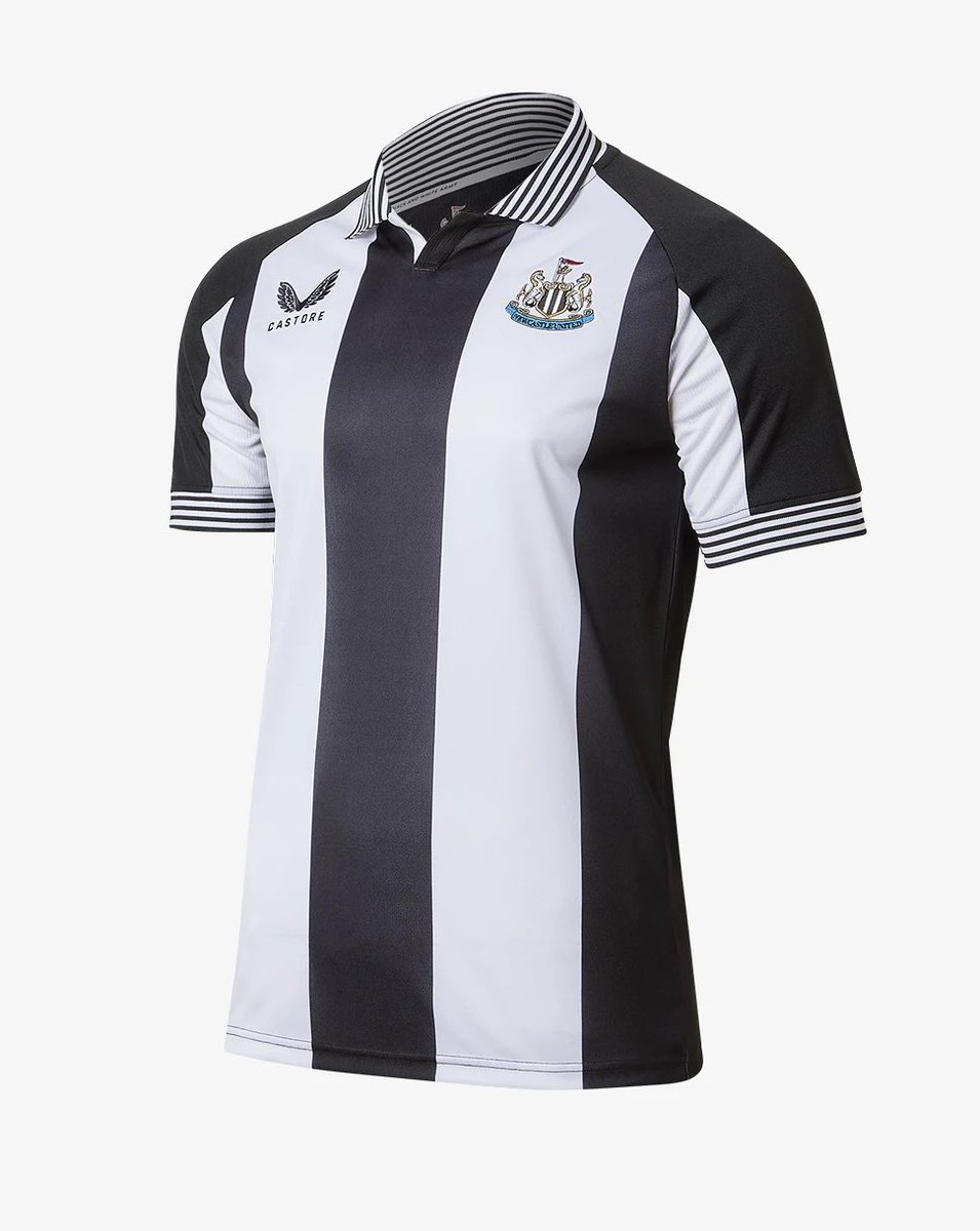 NUFCOrlando's tweet photo. Purchased! What is going on with me? Not bought a shirt for years and now bought 3 this season. #hwtl #nufc https://t.co/vQYxq168qn