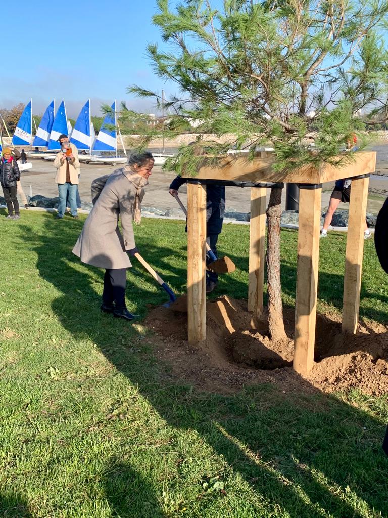 SMarcilly's tweet image. 🚩Inauguration du dispositif anti-submersion de Port Neuf à #LaRochelle avec @JFFountaine, @Prefet17, @mathieu_peche16. L'aboutissement de ces travaux témoigne de l'engagement du @departement17 &amp;amp; des acteurs locaux face aux grands enjeux climatiques d'aujourd'hui &amp;amp; de demain.