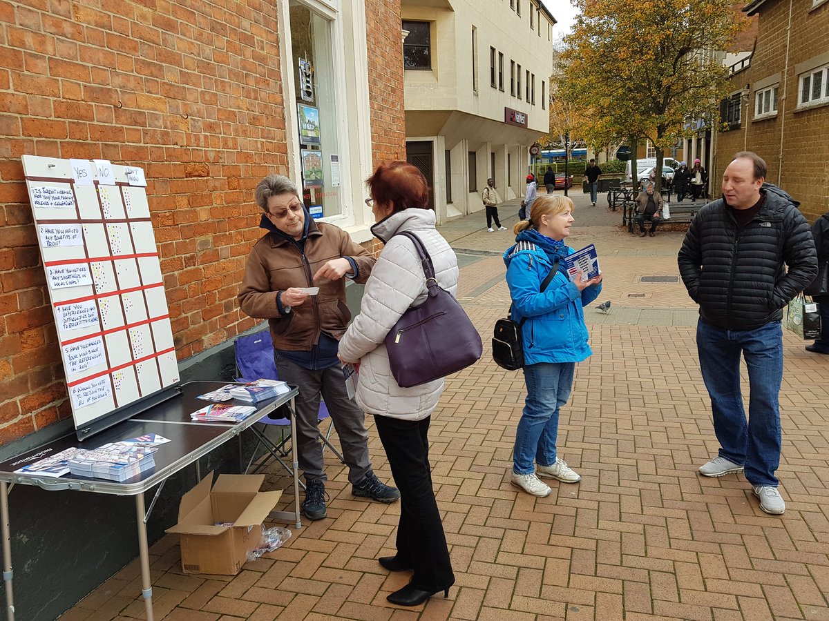Lots of interesting conversations in Banbury Market Place this morning. We're asking people if they agree that #BrexitIsntWorking