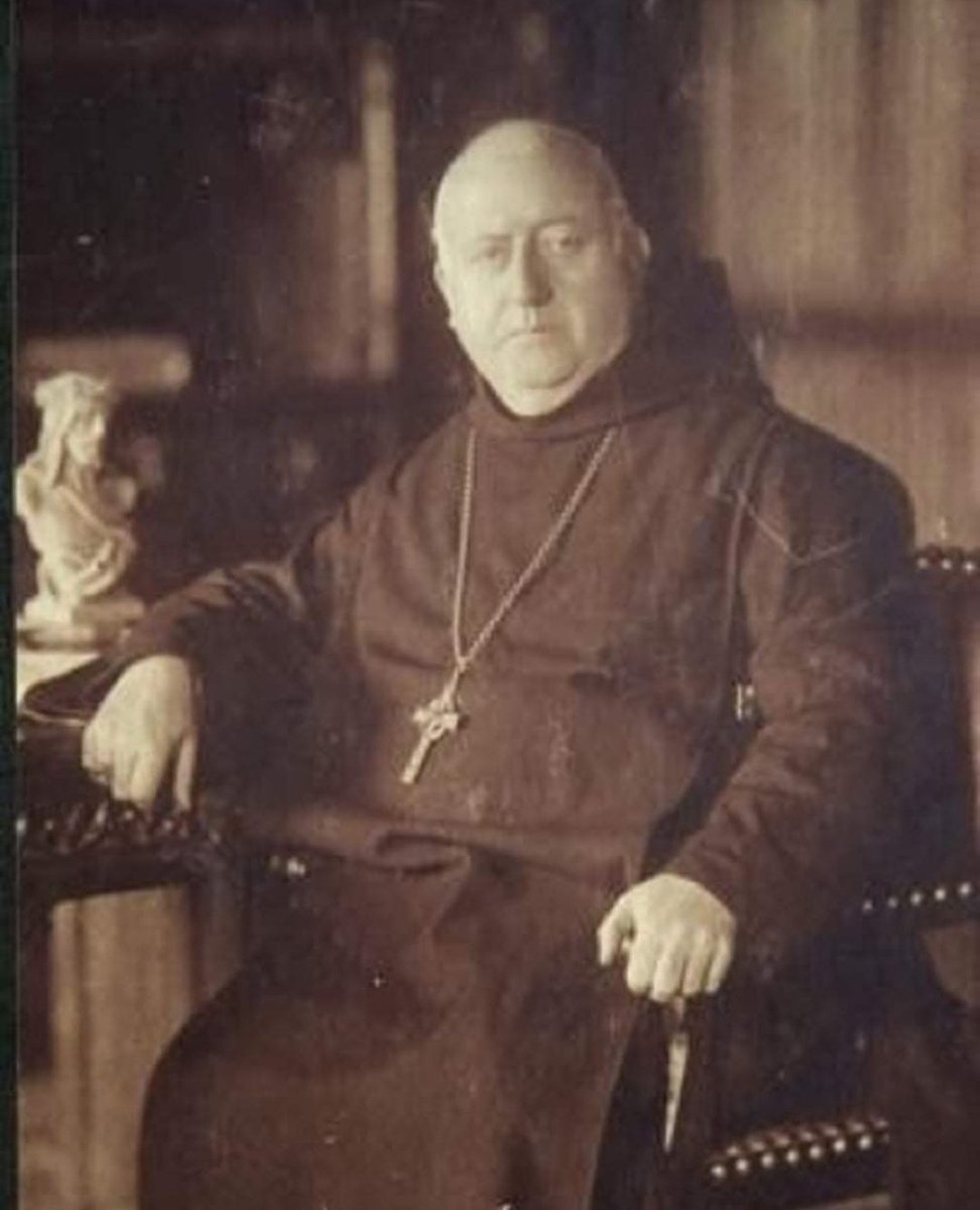 luisjesus's tweet photo. “Más fuerte es el niño que en la tempestad se agarra a las rocas, que el hombre abandonado al vaivén de las olas”.

Dom Columba Marmion, “Jesucristo, ideal del monje”. https://t.co/0zenoPzfjj