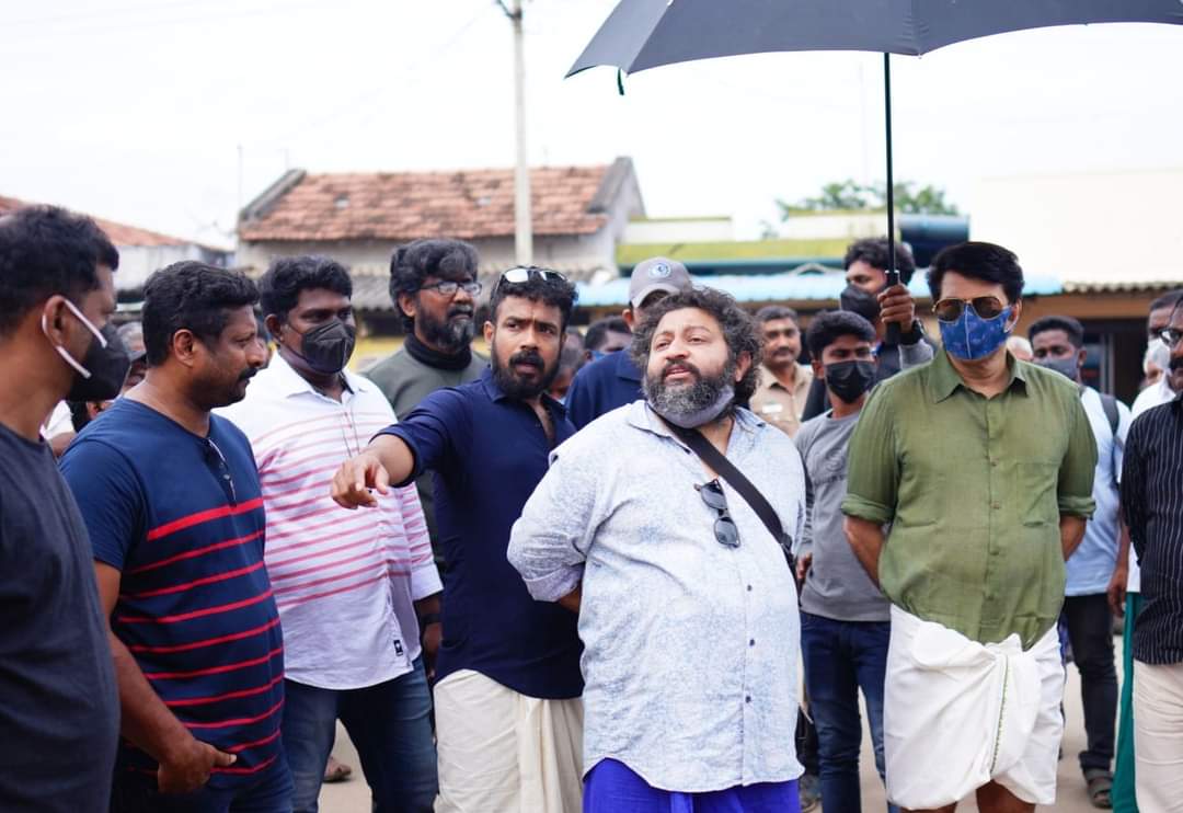 Shoot Progressing ❤️🙂

#Nanpakalnerathumayakkam  #Mammootty #LijoJosePellissery 
#TheniEshwar #Mammoottykampany