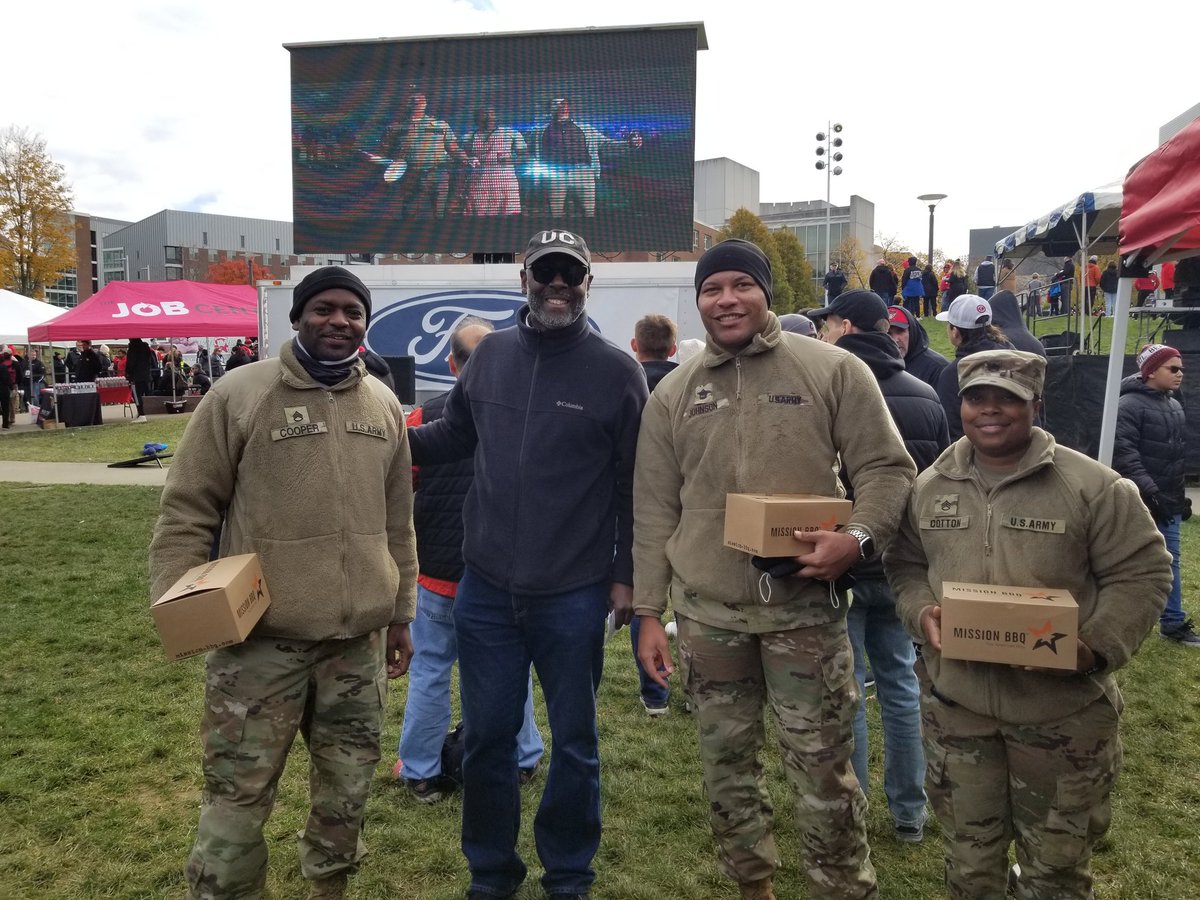 <a href="/UC_Vets/">UC Veterans</a> <a href="/StuAffUC/">UC Student Affairs</a> <a href="/uofcincy/">University of Cincinnati</a> Student Veterans tailgate!!!