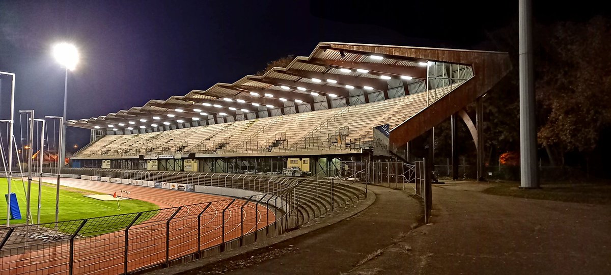 FC Mulhouse - FA Illkirch Graffenstaden

#groundhopping #ground #stadion #stade #stadium #stadedeill #mulhouse #fcmulhouse #faillkirchgraffenstaden #national3 #france #frankreich #elsace #elsass #amf #againstmodernfootball #corona #covpass
