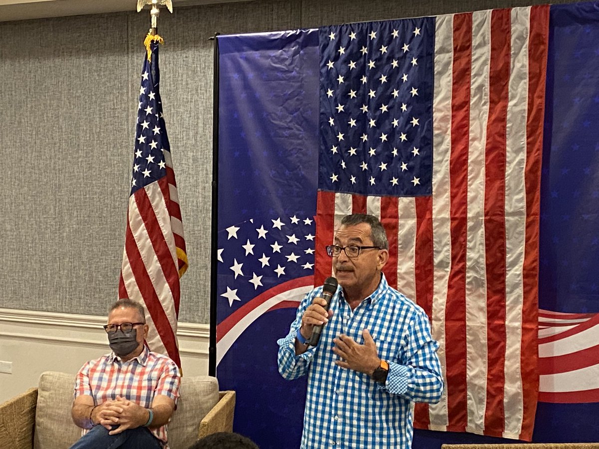 VictorSenado's tweet photo. Gracias a todos los veteranos que asistieron a nuestro conversarorio, en la Comvencion del PNP.

OUR HÉROES

@GovPierluisi @rodrzaguilo13 @Carmelorios @RamonRosarioEsq https://t.co/bvHcYpBcQK
