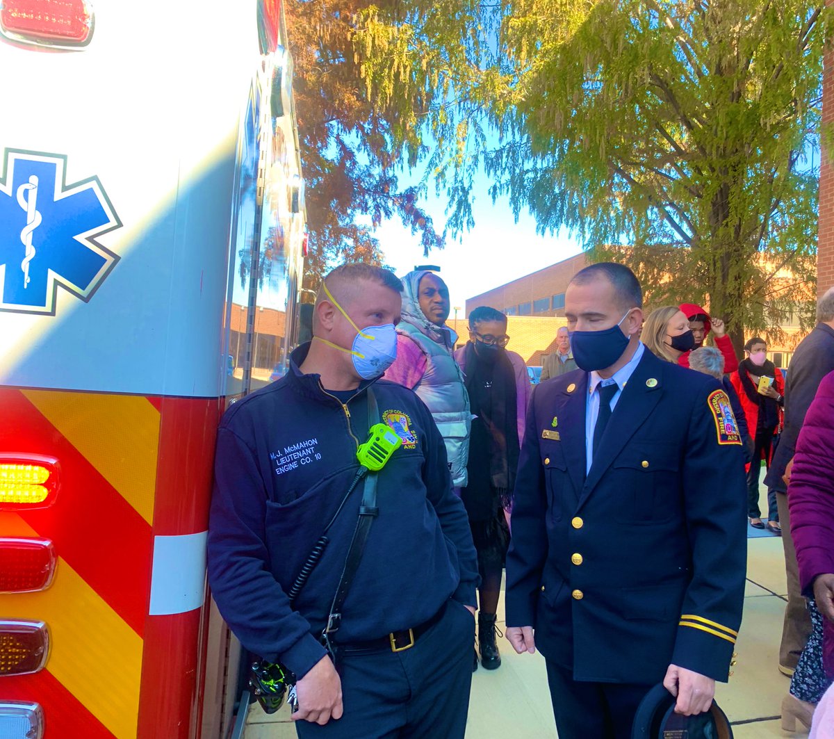 JWmsDC's tweet photo. A young pregnant guest had an medical emergency during yesterday’s @dcfireems graduation. She didn’t want cause a scene. Her fiancé was one of the graduates.  My friend Captain Roy Ward @TheWardsofDC quickly came to her aid. Thanks DC Engine 10. Again thank you Roy #dcproud https://t.co/DRO3vtdDoA