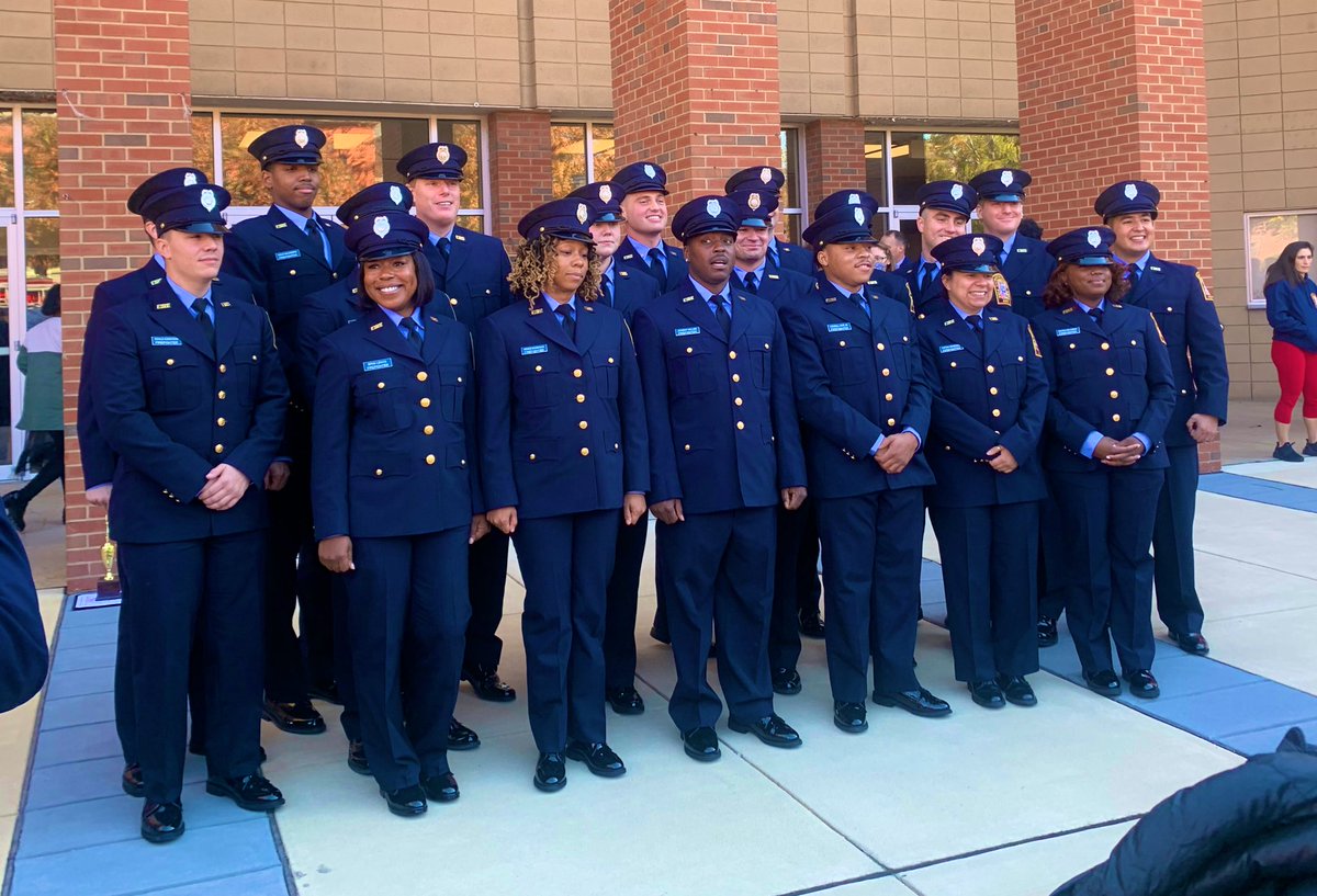 JWmsDC's tweet photo. A young pregnant guest had an medical emergency during yesterday’s @dcfireems graduation. She didn’t want cause a scene. Her fiancé was one of the graduates.  My friend Captain Roy Ward @TheWardsofDC quickly came to her aid. Thanks DC Engine 10. Again thank you Roy #dcproud https://t.co/DRO3vtdDoA