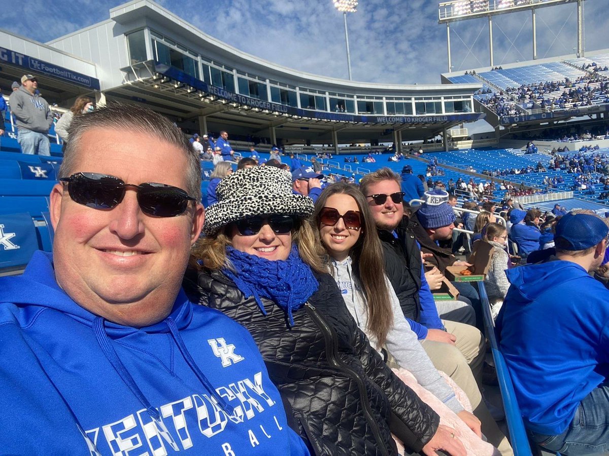 hinkdaddy's tweet photo. #WeAreUK https://t.co/K57WZ2roQ3