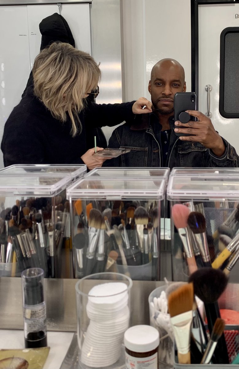 colinlawrence97's tweet photo. If only I woke up looking like this.😉

#virginriver #glam #bts https://t.co/Og8JniKoKi
