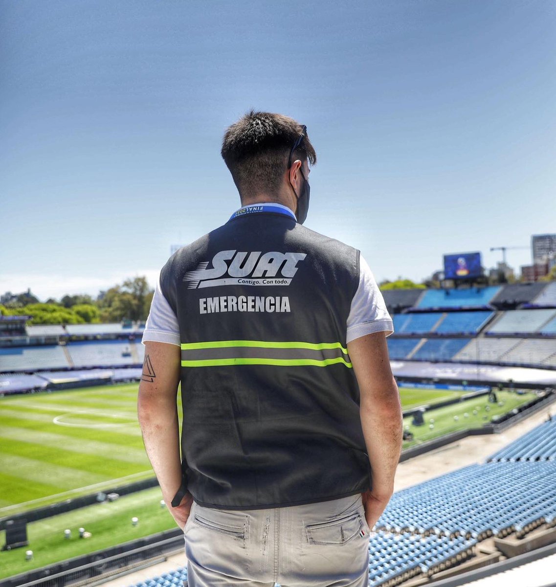 SUATcontigo's tweet photo. Fuimos elegidos por la CONMEBOL para realizar el servicio médico de la final Sudamericana de fútbol.
Estamos preparados, con gran emoción, para proteger al público y a los equipos que jugarán esta final internacional.
SUAT Contigo. Con todo 💪 https://t.co/aXP2ylOAYU