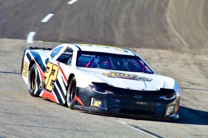 RacingAmerica's tweet photo. He’s got a full time ride in the @NASCAR_Trucks next year, but @GrantEnfinger still has his sights set on a #SnowballDerby trophy. 

Grant and the @GoFasRacing32 team are trying to dial his car in before the big one. 

⏰: 4PM CT 
📺: https://t.co/1Y35MElpAG https://t.co/Oy2XaOmLXJ
