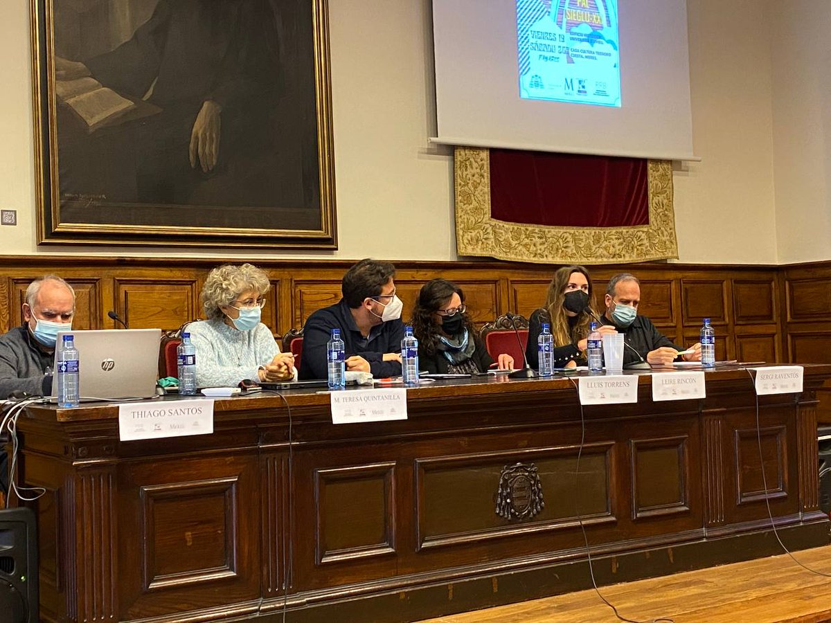 Esta mañana <a href="/RochaThiago1982/">Thiago Rocha</a> <a href="/lltorrens/">Lluís Torrens Mèlich</a> y <a href="/SergiRaventos/">Sergi Raventós</a> nos presentaban experiencias de #RentaBásica, Leire Rincón analizaba los pros y contras de estos experimentos y <a href="/MayteQhumanista/">Mayte Quintanilla</a> llamaba a sumarse a la Iniciativa Europea por la Renta Básica <a href="/RedRentaBasica/">Red Renta Básica</a>