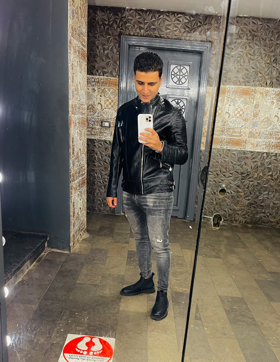 AliElfalq's tweet photo. اللهم بحق هذا المطر استودعتك أدعية في قلبي لا يعلمها ��واك، امطر علي قلبي فرحاً لا ينتهي وحقق أمنياتي. 🌿 https://t.co/wTExZp4Kmm