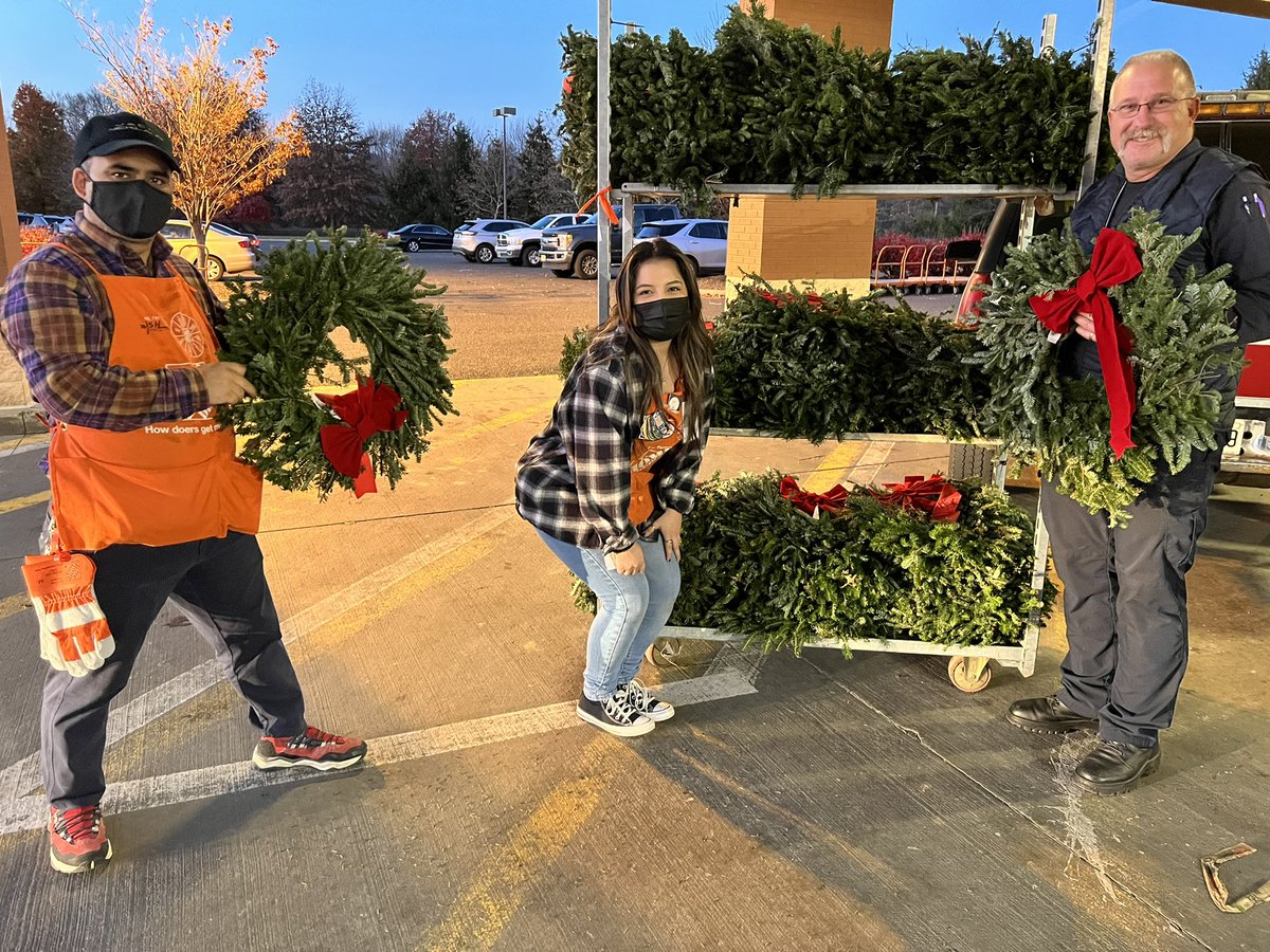 Lynn Portnoy (@lynn_thd) on Twitter photo βGiving is not just about making a donation. It is about making a difference.β - Kathy Calvin
We had the pleasure of linking up with <a href="/HightstownFire/">Hightstown_Engine_Co_No_1</a> and donating wreaths for the holidays!πππ#tistheseason #EastWindsorWins #NJMetro #D276 βGiving is not just about making a donation. It is about making a difference.β - Kathy Calvin
We had the pleasure of linking up with <a href="/HightstownFire/">Hightstown_Engine_Co_No_1</a> and donating wreaths for the holidays!πππ#tistheseason #EastWindsorWins #NJMetro #D276