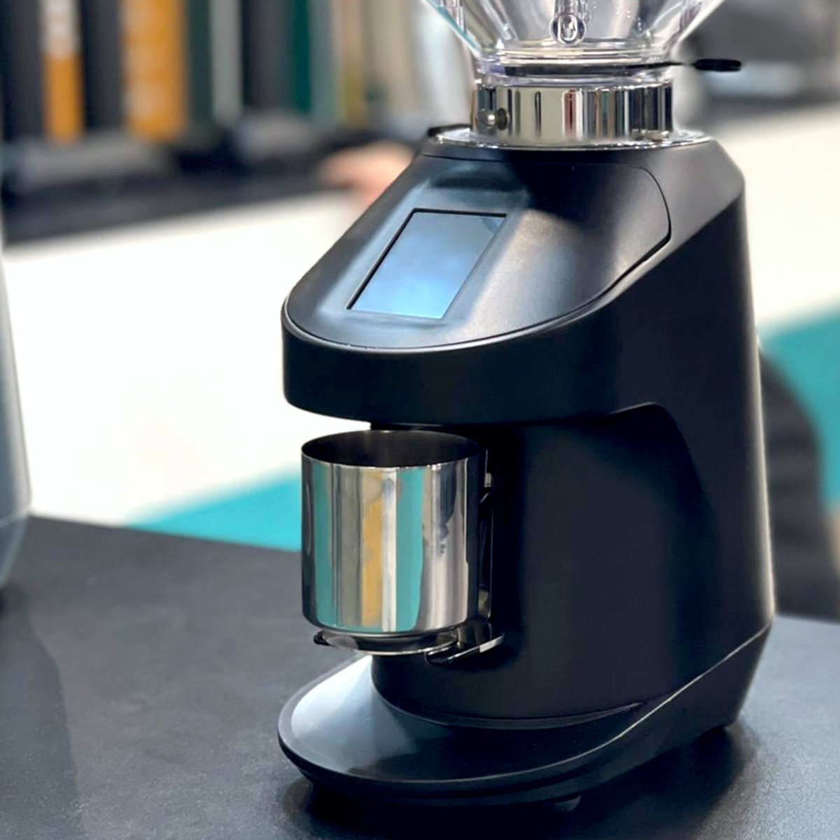 lab_macs's tweet photo. Nemo-Q、Quamar SRL
new Home coffee grinder 🧡
かわえー
オーダーしちゃいそう
Burrs: flat type Ø 54 mm
Voltage, power:
110-120 V - 50/60 Hz, 320 W
220-240 V - 50/60 Hz, 290 W
R.P.M.:
1.400/min. (50 Hz) – 1.600/min. (60 Hz)
espresso, moka, filter, V60 https://t.co/6YBmV0Ep1s