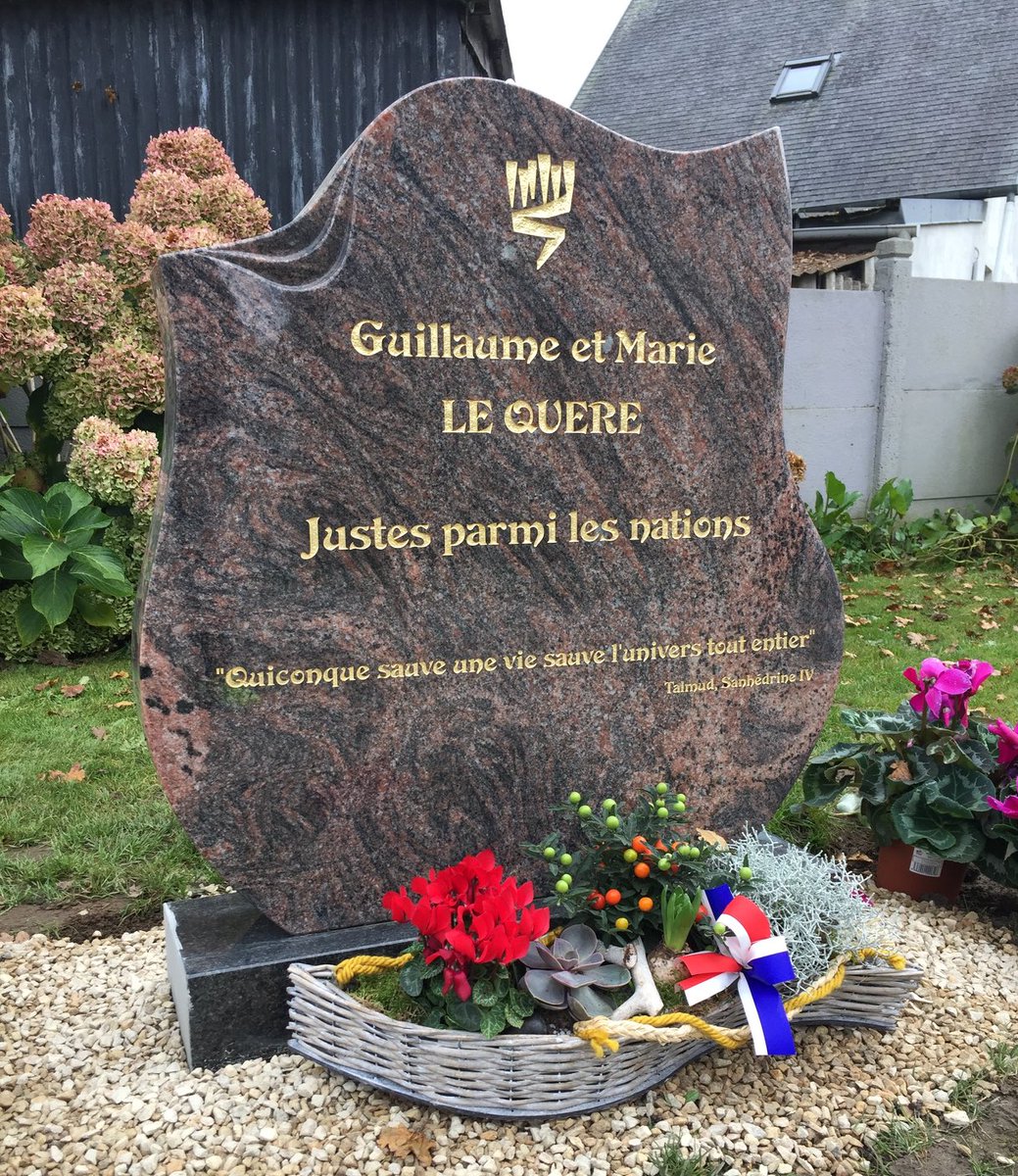 spparlementaire's tweet photo. La stèle à la mémoire du couple pastoral de la Mission Evangélique de Trémel, Guillaume et Marie Le Quéré, « justes parmi les nations » inaugurée ce jour en présence de nombreuses personnalités.
⁦@YadVashemFr⁩ ⁦@yadvashemfrance⁩ ⁦@AbejSolidarite⁩ https://t.co/sQhIDyGxIo