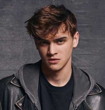Lightwood_99's tweet photo. Necesito ver en más capítulos a este chico, es mi favorito y me encanta cada intervención que tiene. #HitIlusion #HitVictima #Hit https://t.co/x79JnVwGWk