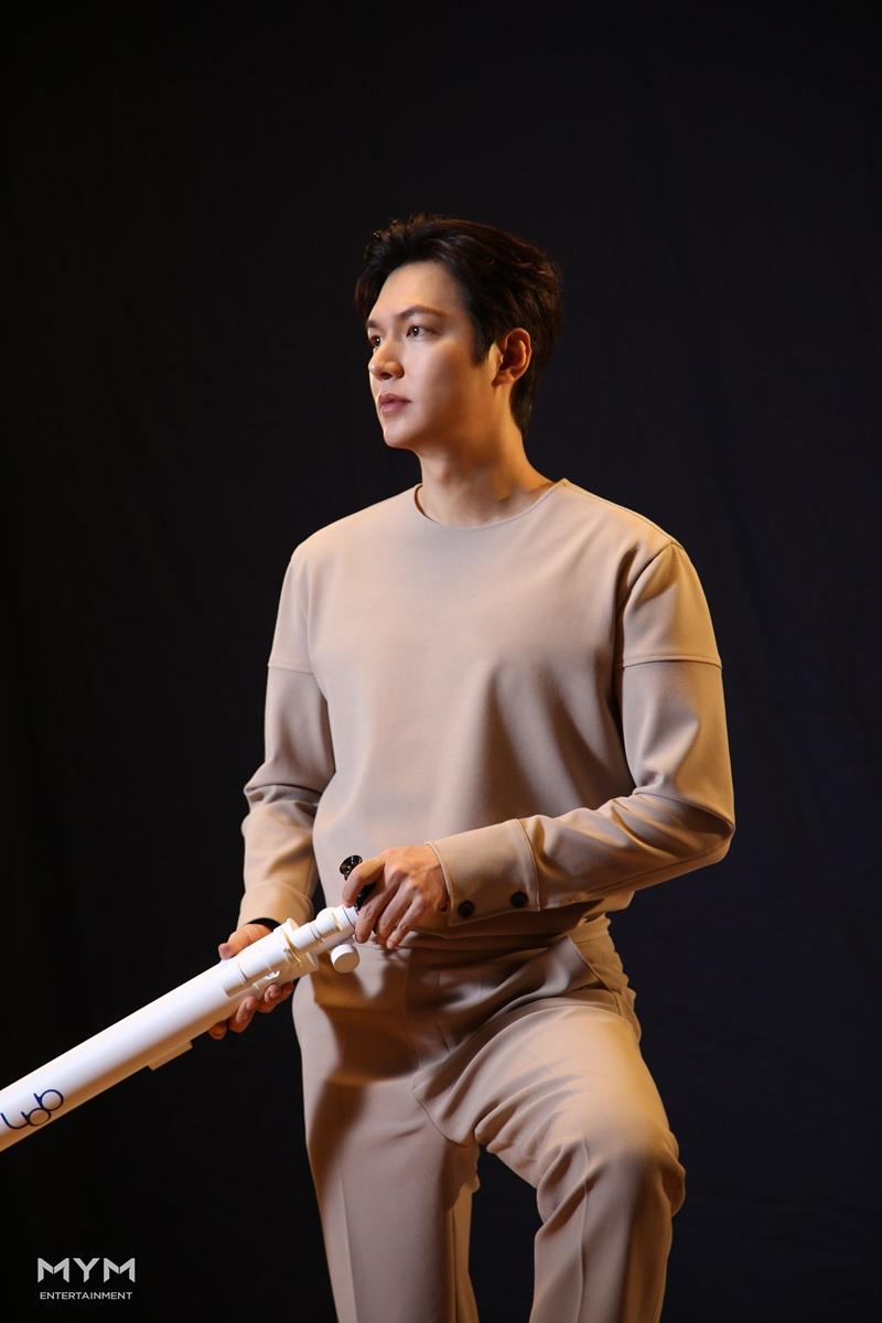 ActorLeeMinHos's tweet photo. #leeminho #minoz #미노즈
#엠와이엠 #mym https://t.co/YaeiTYfYOx