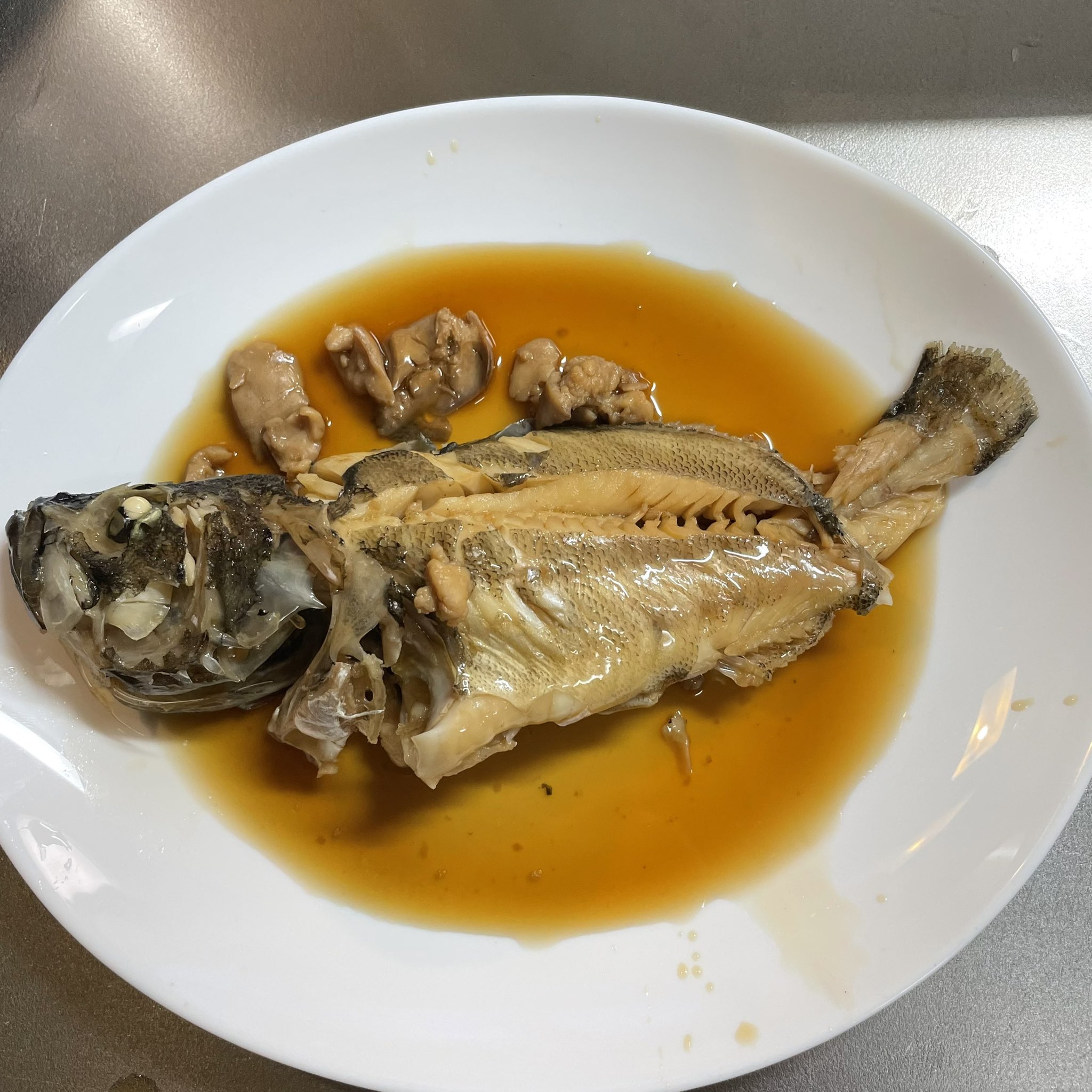 ながい クロソイの煮付け やっと食べれた 今日の岩手での結果は クロソイ5 メバル1 アイナメ1 豆アジ 小サバ1 なにげに5種目達成した笑笑 ベッコウ釣りたい T Co 7ea9hwzdqg Twitter