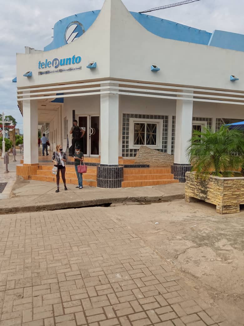 La normalidad vuelve poco a poco o poco a nuestra vida diaria, con ella retomamos los horarios de atención. El Telepunto de <a href="/ETECSA_Cuba/">ETECSA</a> #Artemisa trabaja todos los días del año hasta las 8pm. #CubaVive #CubaViveYRenace <a href="/HildaAriasP/">Hilda Arias ❤️🇨🇺</a> <a href="/NapolesYury/">Yury Vargas Nápoles</a> @EtecsaArtemisa