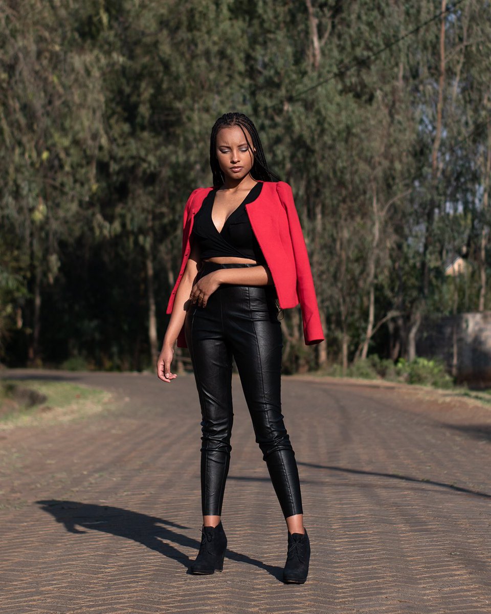 KWaithima's tweet photo. Stand tall, show confidence.
#portraitperfection #portrait_society #portraitphotography #portrait_shot #pursuitofportraits #portraitmood #idkenya #iguniverse #nikon #nikonite #nikonphotography #igkenya #igafrica #nikonkenya #letscreate #letsgetcreativeke https://t.co/uvkqFJO5gK