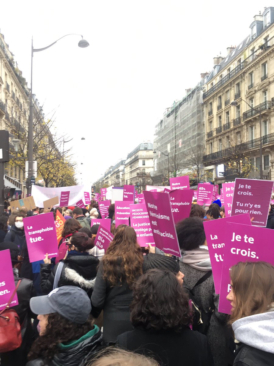 Marion_Od's tweet photo. C’est parti #NousToutes #RasleViol https://t.co/YDmm7sg5o3