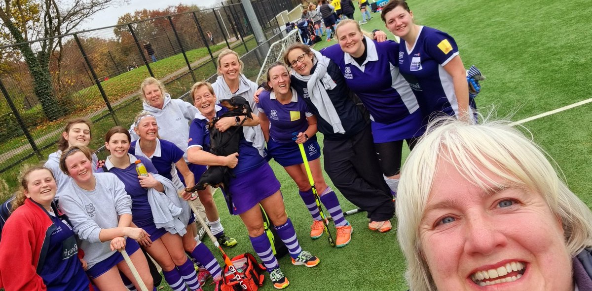 A tasty draw against local rivals Bridge. Goal by Pecka. #playingoncarpet #chorizomascot <a href="/SevenoaksHC/">SevenoaksHC</a>