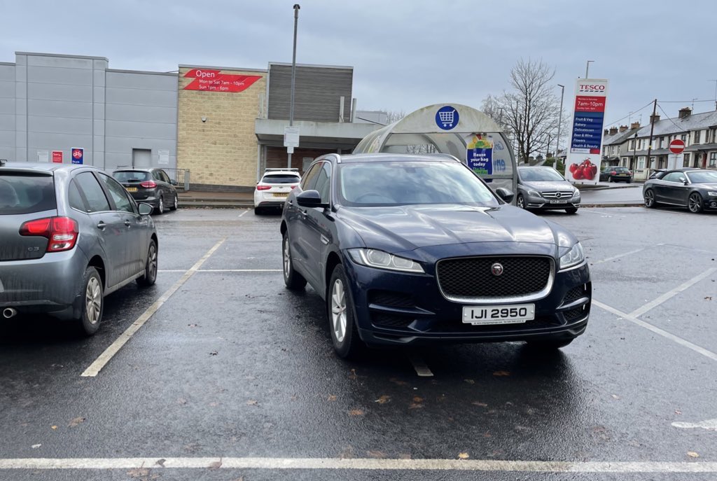 SandygateIoM's tweet photo. @ParkedLikeAKnob https://t.co/CDAX6nVmH2