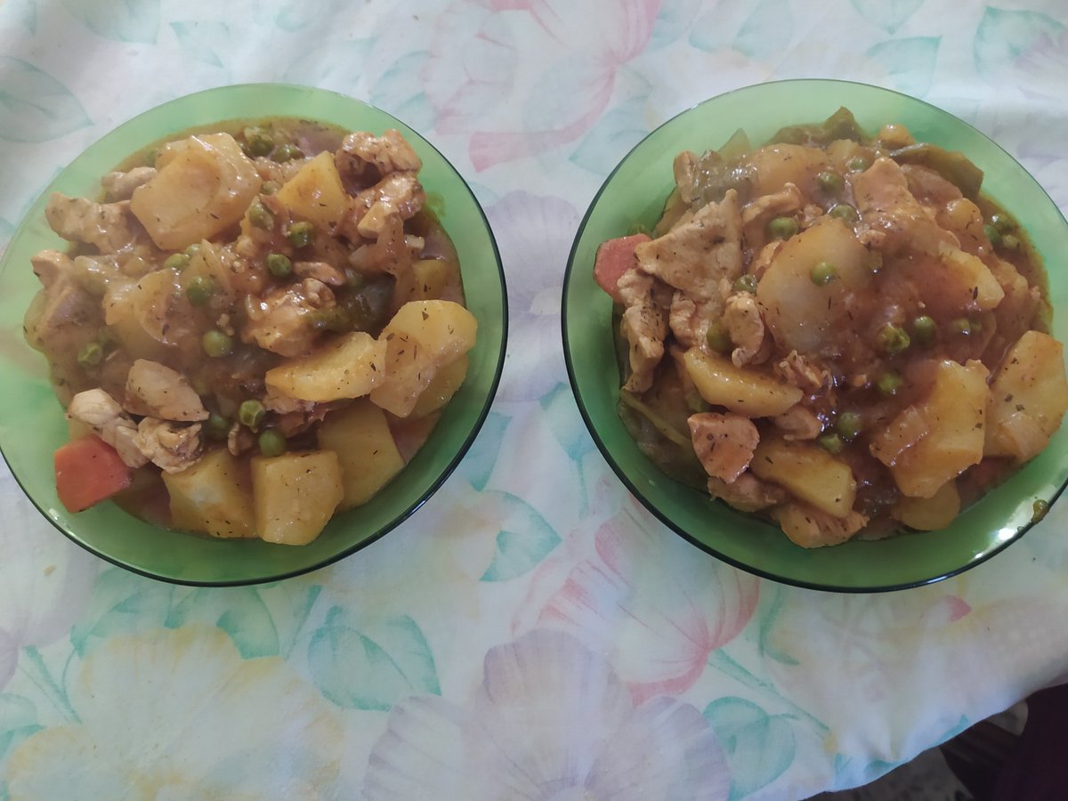 xavier_garcia22's tweet photo. La comida de hoy:

#tünaydın #BuenasTardes #FelizSabado #FelizSabadoATodos #20Nov #20Noviembre #20N https://t.co/PCaAPpOIJa