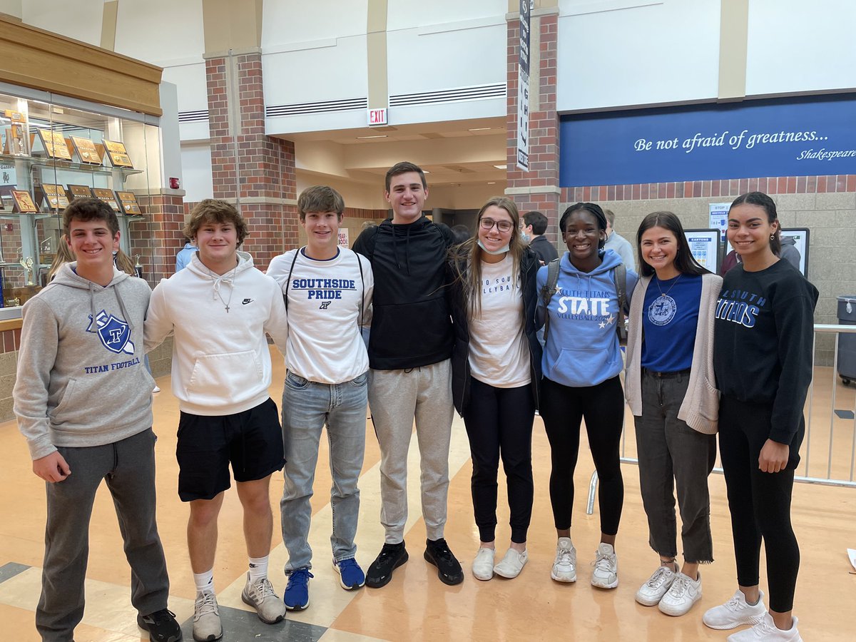 PLS_activities's tweet photo. It’s a great day to be a Titan!  These students attended the NCA Sportsmanship and Leadership Summit. #gettingbetterneverstops #southsidepride https://t.co/mPf1VB2z9V