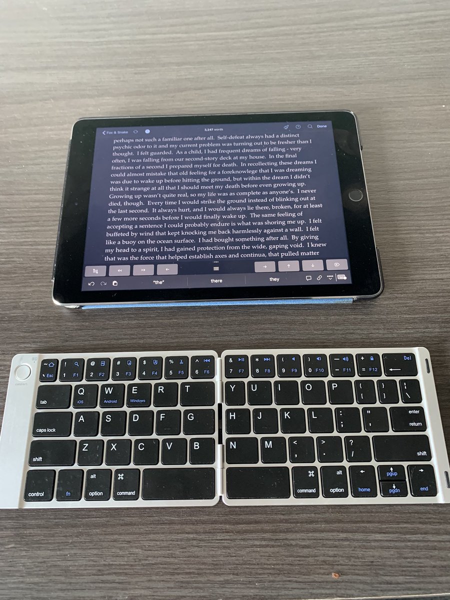 zenocrespo's tweet photo. Standing desk. https://t.co/zl1bxufgic