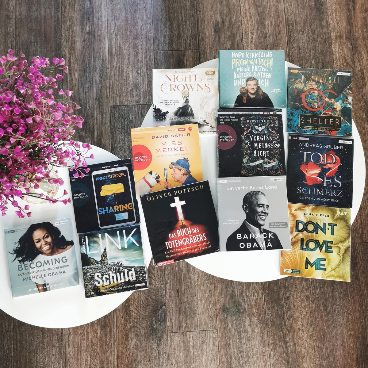 🏆 SHORTLIST „BESTES HÖRBUCH“ 🏆 
Noch 3 Tage kannst du in 14 Kategorien für die jeweils 35 Finalist*innen beim LovelyBooks Leserpreis 2021 abstimmen. Stimme jetzt für deinen Favoriten für "Bestes Hörbuch": lovelybooks.de/leserpreis/abs…